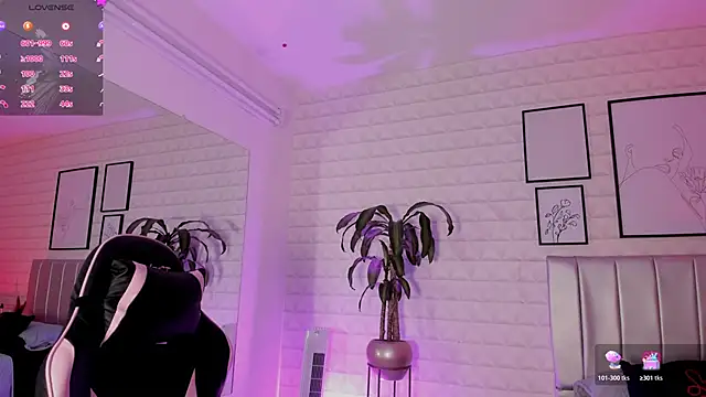 Lizzie-Evans online show from February 10, 2026, 12:04 pm