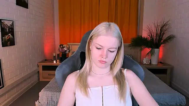 GraceGlamour online show from September 22, 2025, 5:13 am