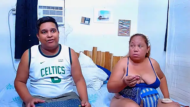 lucasandSofi online show from June 26, 2026, 9:53 pm