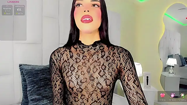 CandyJoselyn online show from November 1, 2025, 12:54 pm