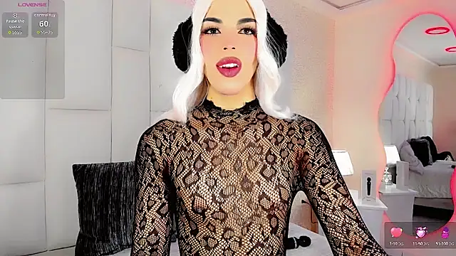 CandyJoselyn online show from October 5, 2025, 1:13 pm