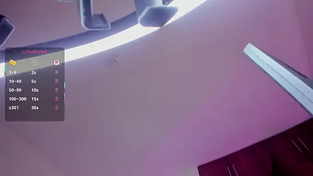 Snapshot of Julie_Markk chatting on January 6, 2026, 7:18 pm Julie Markk online show from January 6, 2026, 7:18 pm