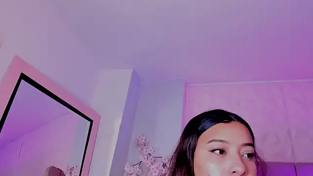 MollyBigBoobs12 online show from October 15, 2025, 8:28 pm