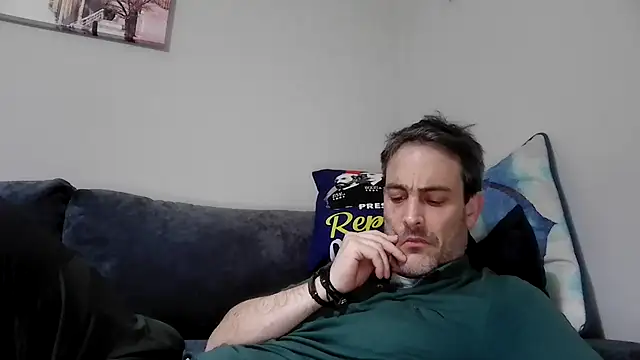 basquehotboy online show from February 25, 2025, 8:42 pm