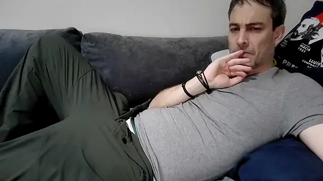 basquehotboy online show from February 7, 2025, 5:18 pm