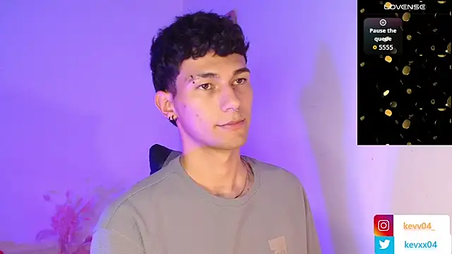 Snapshot of Alexx_tc chatting on November 3, 2025, 10:57 pm Alexx tc online show from November 3, 2025, 10:57 pm