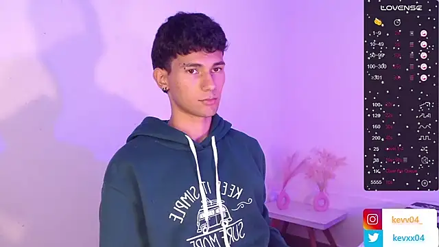 Snapshot of Alexx_tc chatting on October 15, 2025, 2:43 am Alexx tc online show from October 15, 2025, 2:43 am