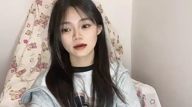 QQQ888zzzxxxcc online show from January 28, 2025, 10:34 am