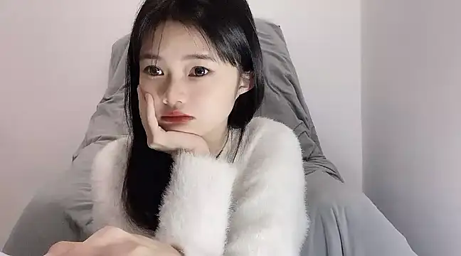 QQQ888zzzxxxcc online show from December 28, 2024, 1:28 pm