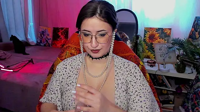 annallurings online show from April 19, 2026, 3:29 am