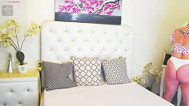 Ysabell01 online show from April 18, 2026, 4:26 am