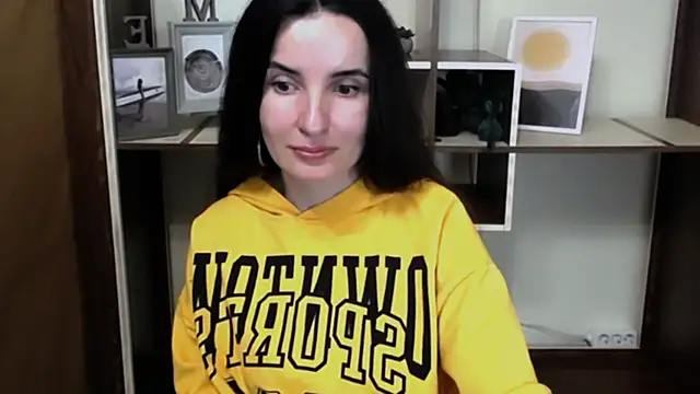 Snapshot of LaimaV_ chatting on June 1, 2026, 3:22 pm LaimaV online show from June 1, 2026, 3:22 pm