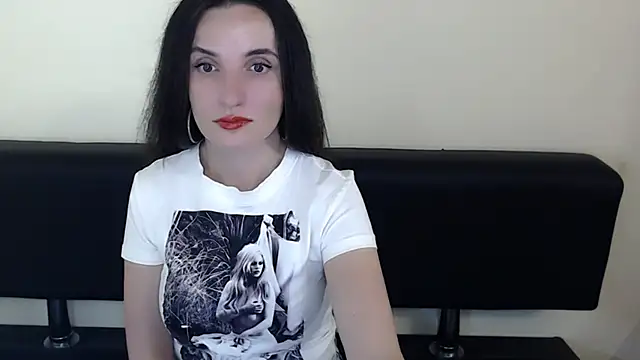 LaimaV  online show from June 21, 2026, 4:46 pm