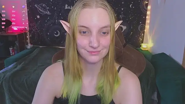 Snapshot of Fluffy_muffin_ chatting on February 4, 2026, 9:04 am Fluffy muffin online show from February 4, 2026, 9:04 am