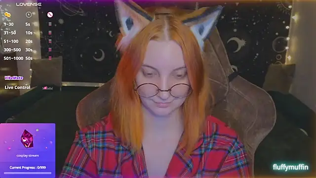 Snapshot of Fluffy_muffin_ chatting on February 15, 2025, 7:06 pm Fluffy muffin online show from February 15, 2025, 7:06 pm
