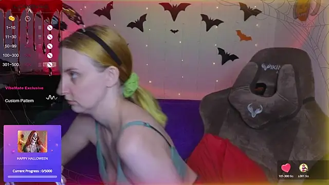 Snapshot of Fluffy_muffin_ chatting on October 31, 2025, 12:13 pm Fluffy muffin online show from October 31, 2025, 12:13 pm