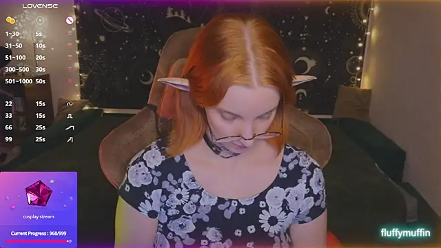 Snapshot of Fluffy_muffin_ chatting on February 19, 2025, 7:05 pm Fluffy muffin online show from February 19, 2025, 7:05 pm