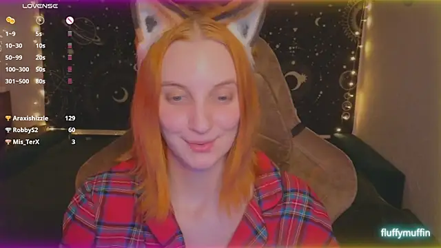 Snapshot of Fluffy_muffin_ chatting on February 23, 2025, 9:59 pm Fluffy muffin online show from February 23, 2025, 9:59 pm