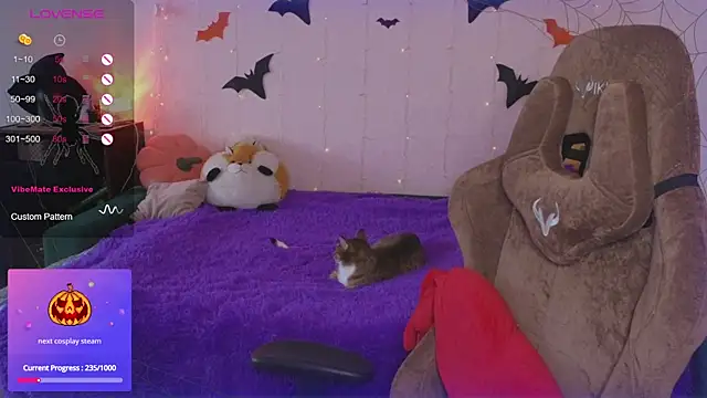 Snapshot of Fluffy_muffin_ chatting on October 30, 2025, 8:12 am Fluffy muffin online show from October 30, 2025, 8:12 am