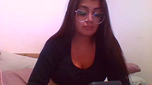Snapshot of isa_ofc2024 chatting on July 16, 2026, 8:50 pm isa ofc2024 online show from July 16, 2026, 8:50 pm