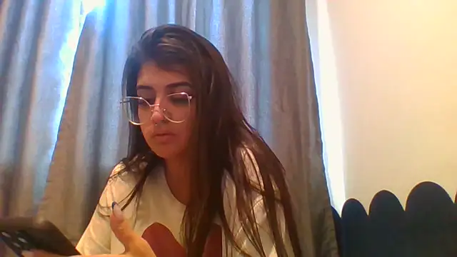 Snapshot of isa_ofc2024 chatting on June 15, 2026, 1:44 pm isa ofc2024 online show from June 15, 2026, 1:44 pm