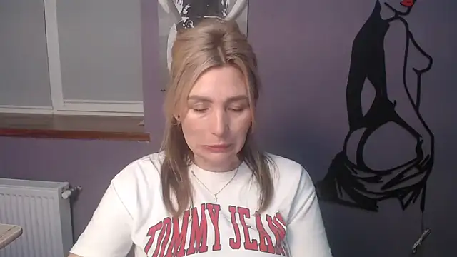 Snapshot of _sexy_lady chatting on May 8, 2026, 12:20 pm sexy lady online show from May 8, 2026, 12:20 pm