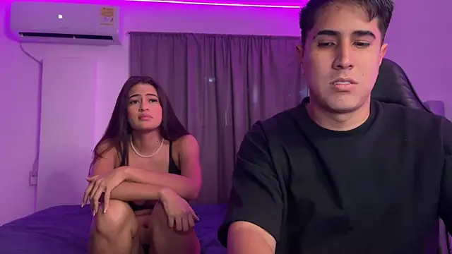 Snapshot of dereckbrownn chatting on January 22, 2025, 8:17 pm dereckbrownn online show from January 22, 2025, 8:17 pm