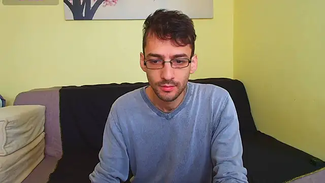 Snapshot of HungEddy chatting on October 9, 2025, 12:17 pm HungEddy online show from October 9, 2025, 12:17 pm