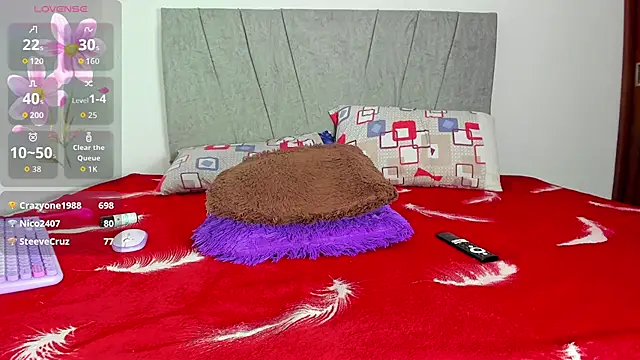 Snapshot of tammy__brown chatting on October 4, 2025, 12:28 pm tammy brown online show from October 4, 2025, 12:28 pm