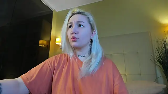 Snapshot of Debbie_Taylor chatting on January 6, 2026, 5:28 pm Debbie Taylor online show from January 6, 2026, 5:28 pm