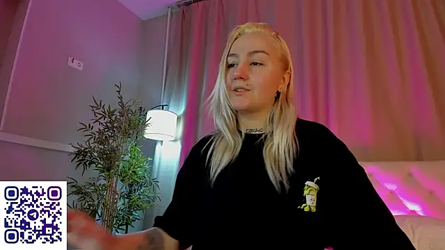 Snapshot of Debbie_Taylor chatting on November 27, 2025, 4:18 pm Debbie Taylor online show from November 27, 2025, 4:18 pm