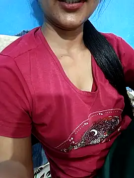 Snapshot of Rajni-Mehra chatting on July 10, 2026, 5:40 am Rajni-Mehra online show from July 10, 2026, 5:40 am