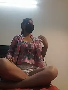 SHALU-KUMARI online show from December 3, 2024, 5:49 pm