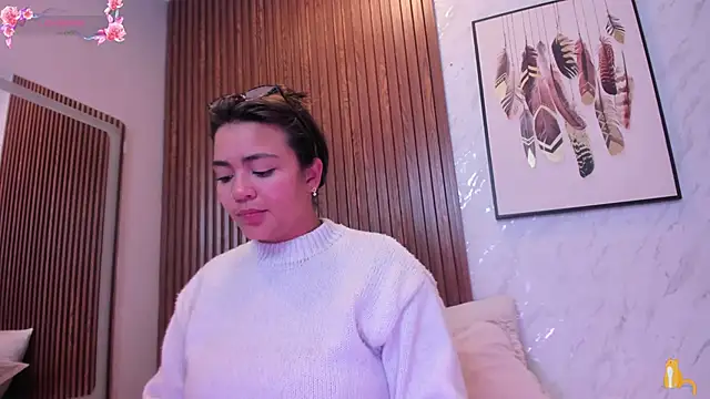 KimDevinne online show from March 27, 2026, 2:31 am