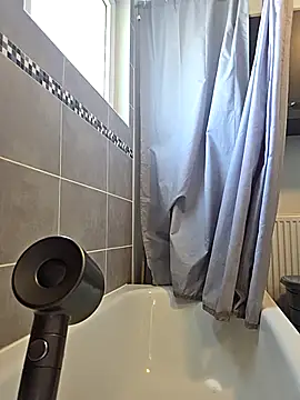 SpottedMulatto online show from April 26, 2026, 12:13 pm