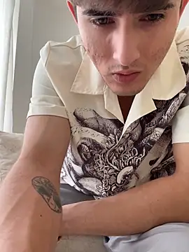 Snapshot of PhilipRich chatting on April 4, 2026, 4:57 pm PhilipRich online show from April 4, 2026, 4:57 pm