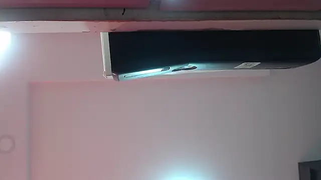 Snapshot of Aurora_blossom__ chatting on October 30, 2025, 11:34 pm Aurora blossom online show from October 30, 2025, 11:34 pm