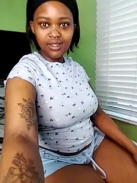 ThickPearlx23 online show from October 23, 2025, 4:11 am