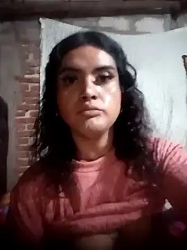 Snapshot of yovana13 chatting on September 26, 2025, 12:23 pm yovana13 online show from September 26, 2025, 12:23 pm