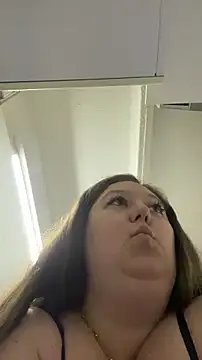 Snapshot of Chloee_ep chatting on October 10, 2025, 11:05 pm Chloee ep online show from October 10, 2025, 11:05 pm