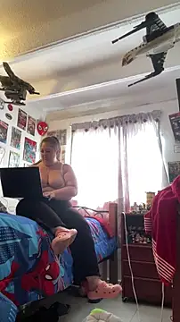 Snapshot of Chloee_ep chatting on November 27, 2025, 3:01 pm Chloee ep online show from November 27, 2025, 3:01 pm