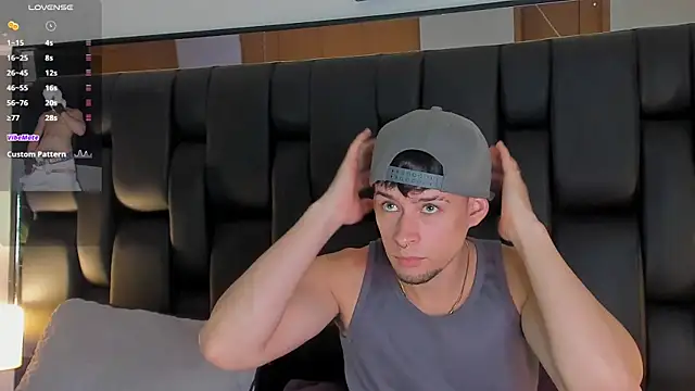 JadeSmiith  online show from January 8, 2026, 10:05 pm