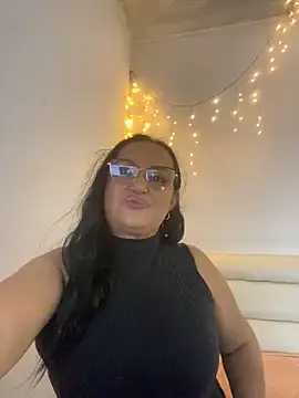 Gia Nahomi online show from December 3, 2024, 10:56 pm