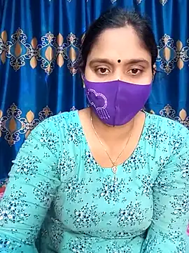 Hot Maleka online show from March 3, 2025, 12:28 pm