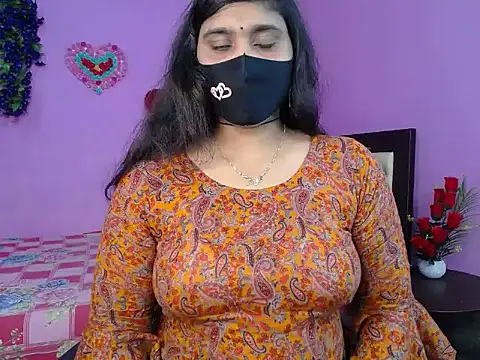 Hot Maleka online show from April 1, 2026, 4:48 pm