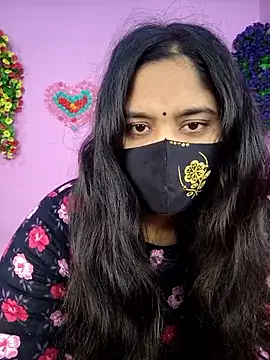 Hot Maleka online show from December 15, 2025, 1:22 am