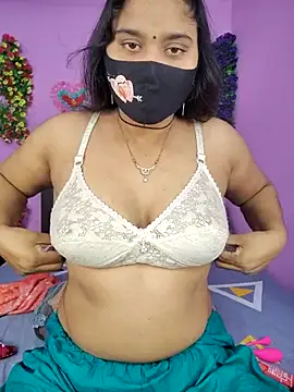 Hot Maleka online show from November 27, 2025, 1:17 am