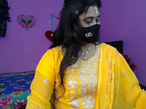 Hot Maleka online show from March 23, 2026, 4:40 pm