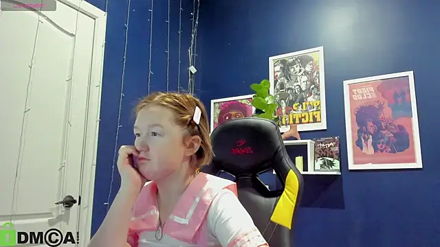 Sara Robinson online show from November 22, 2025, 3:05 am