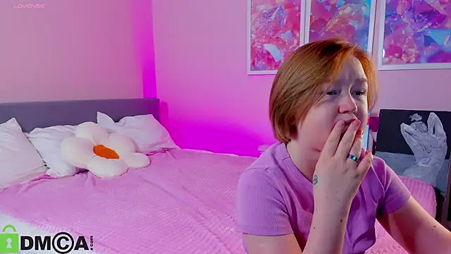 Sara Robinson online show from November 12, 2025, 2:59 am